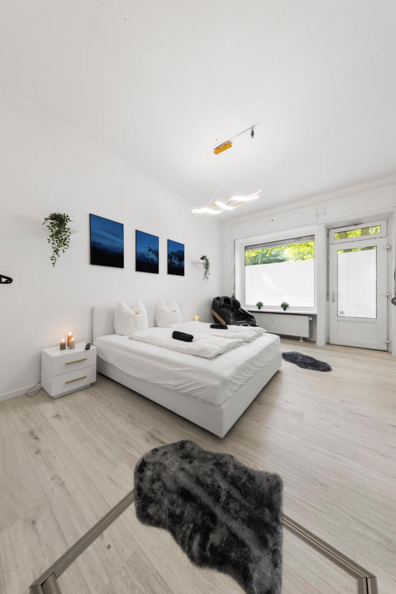 62Qm2, Massageseat, Billard-Table, King-Sized Bed Apartment Berlin Bagian luar foto